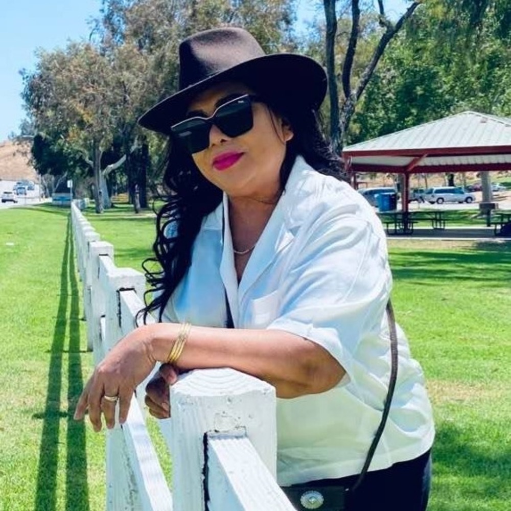 Meet your Posher, Hartina